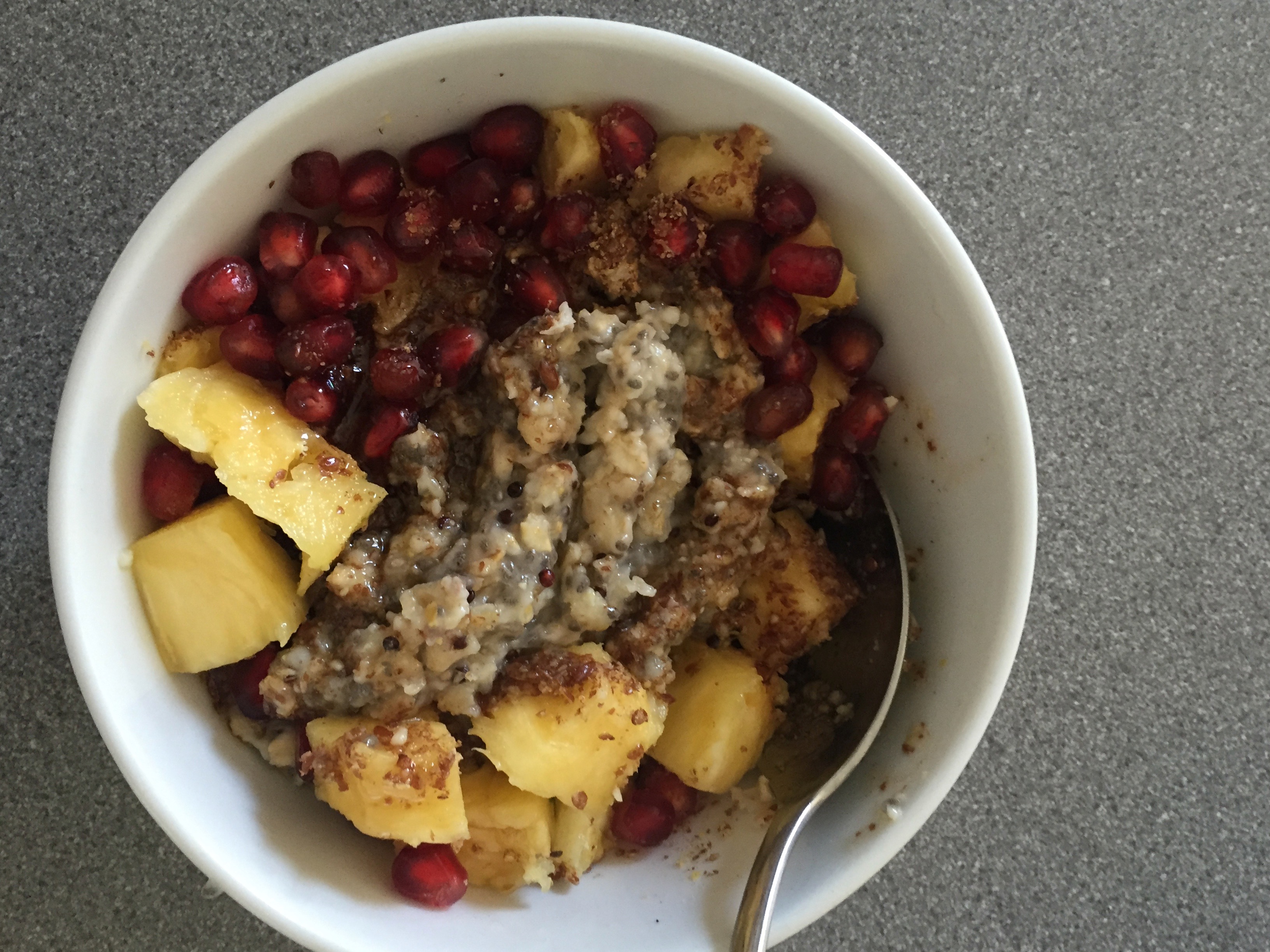 Yummy Porridge, Pineapple & Pomegranate